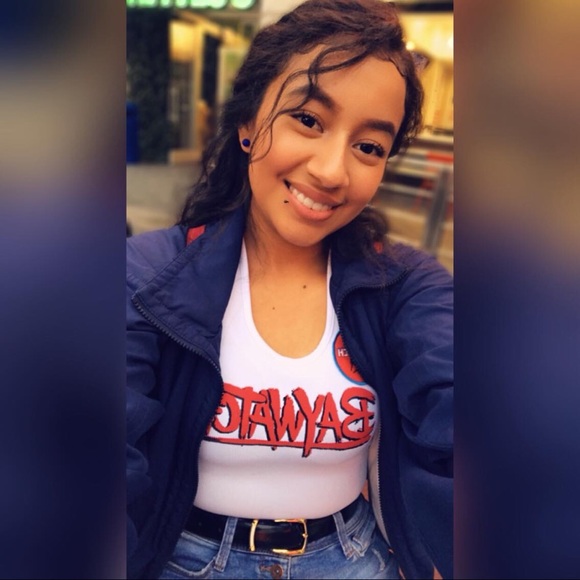 CelyππΌπ is the name welcome to my closet ππΌβΊοΈ - Picture 3 of 5